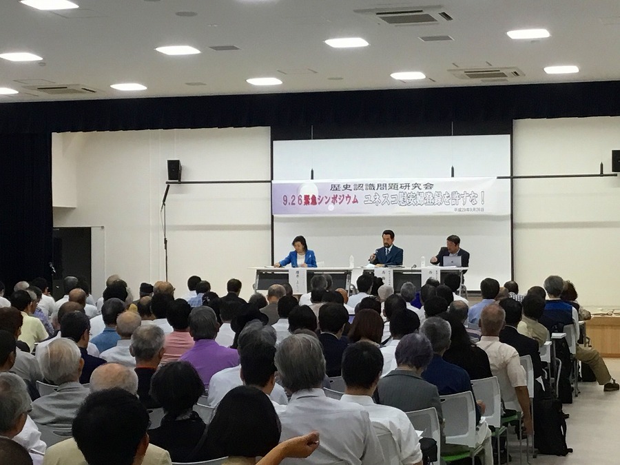 会場の様子1